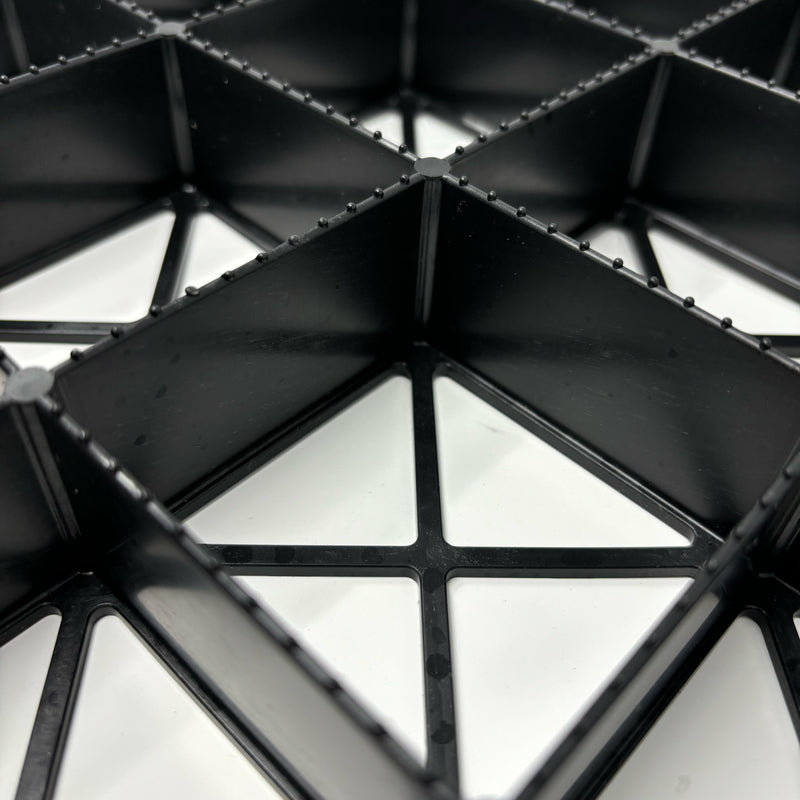 Chargez l'image dans la visionneuse de la galerie, Gravel matting mesh close up with closed cells